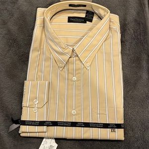 Van Heusen Wrinkle free Long Sleeve Dress Shirt